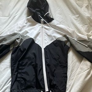 Cutest windbreaker! Size small! One of my favs